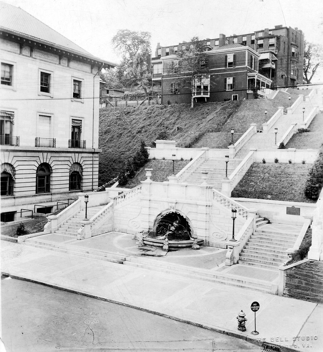 1925 - Monument Terrace 4